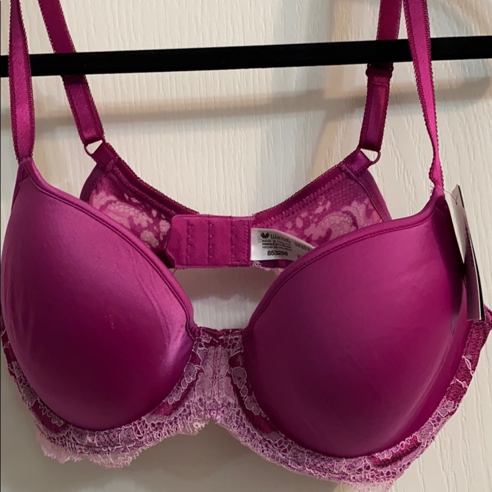 Brand new wacoal lace underwire contour bra